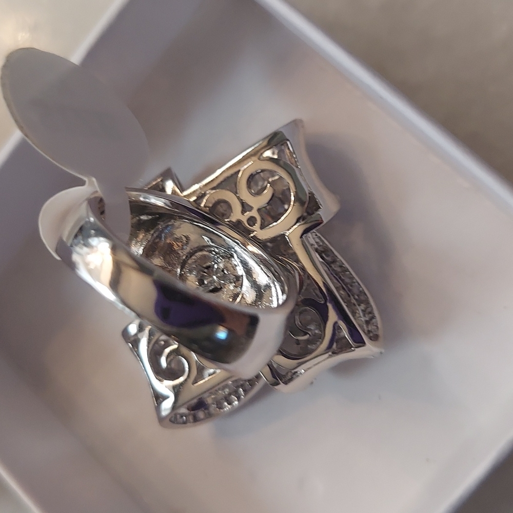 Bold bow ring - Picture 4 of 4